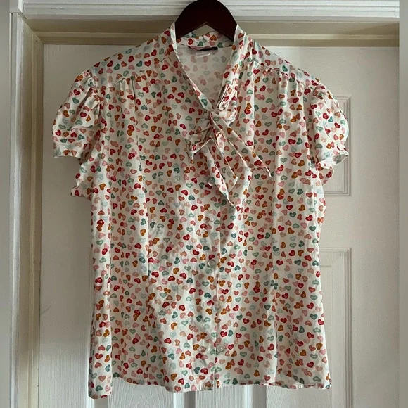 Heart of Haute Estelle Blouse in Conversation Heart Print - Picture 4 of 8